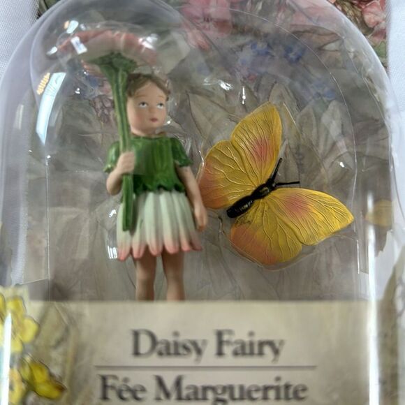 Flower Fairies Daisy Fairy Secret Garden with Fairy Flower and Yellow Butterfly - Picture 4 of 10